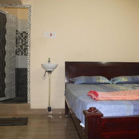 Selvalakshmi Restaurant And Lodge Tiruvannāmalai Εξωτερικό φωτογραφία